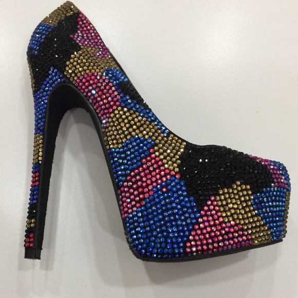 HOST PICK ✨Steve Madden Platform Heels - Picture 4 of 5